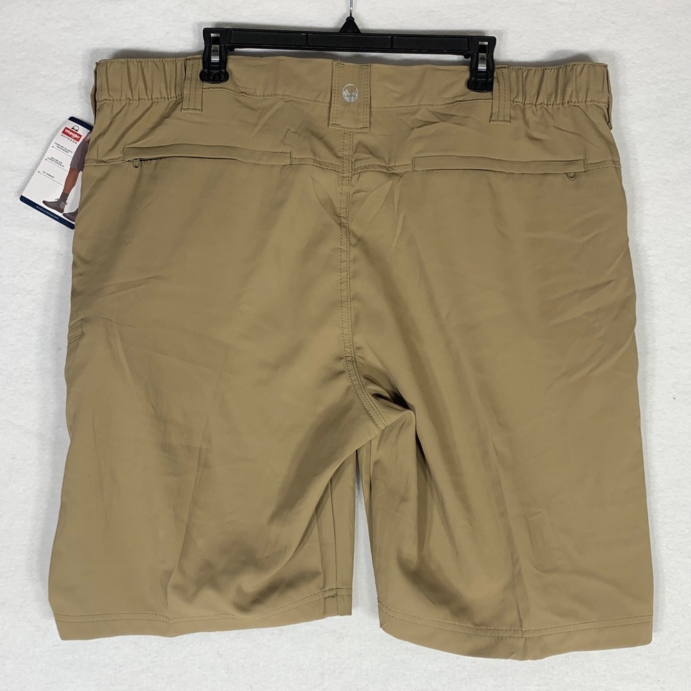Wrangler Outdoor Men's Tan Field Utility Relaxed Fit Cargo Shorts Sz‎ 42x10 - Picture 3 of 11